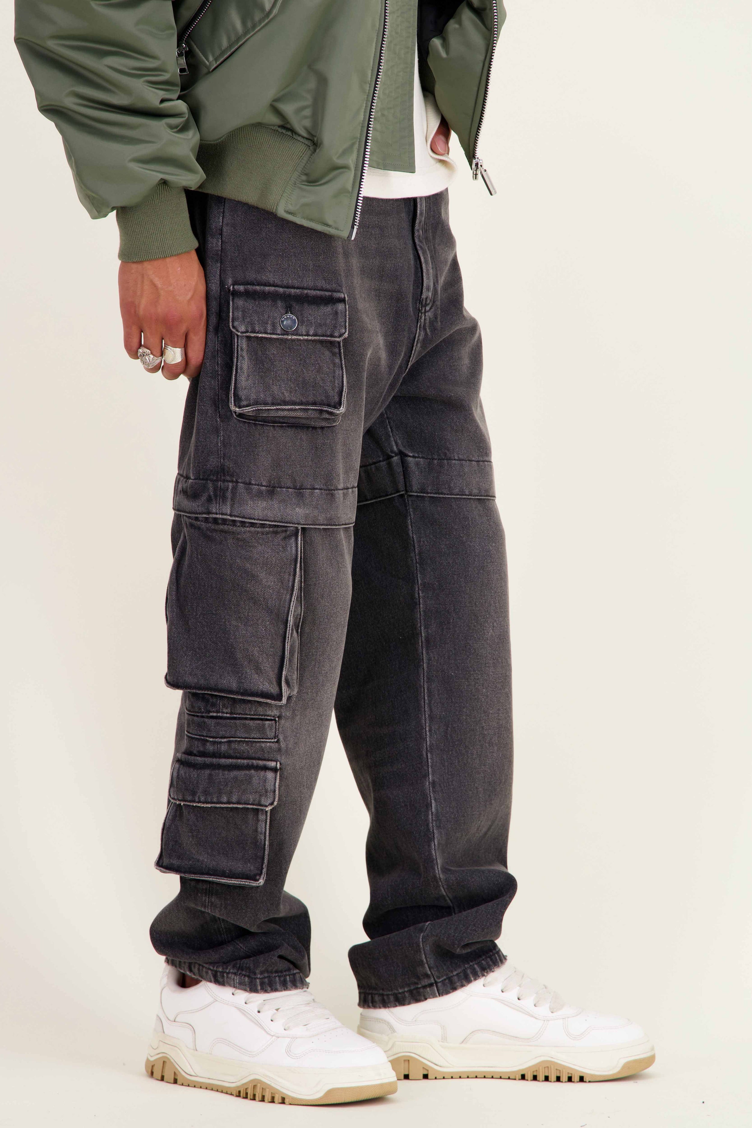 Gray denim cargo pants for men - Dock - MOUTY