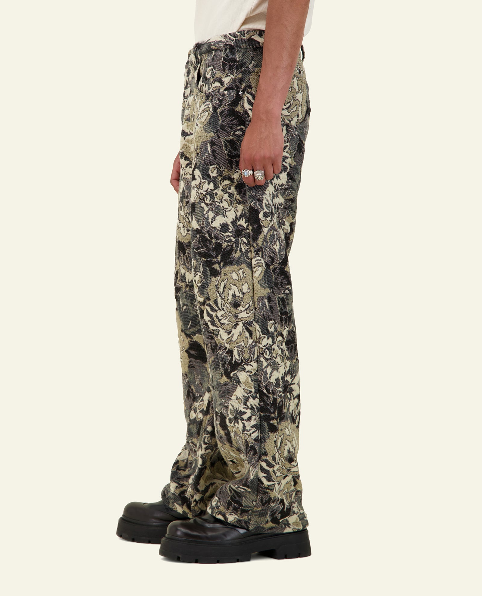 FLOWERCAMO JAQUARD BAGGY TROUSERS – MOUTY