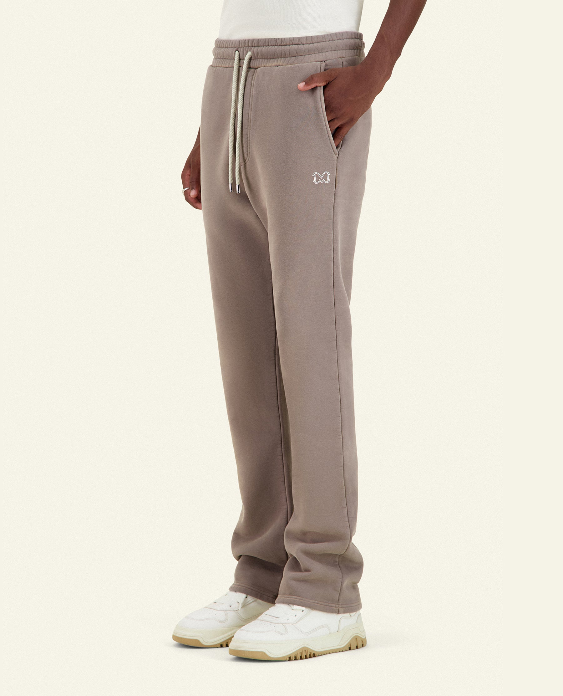 BROWN FLARE JOGGING PANTS