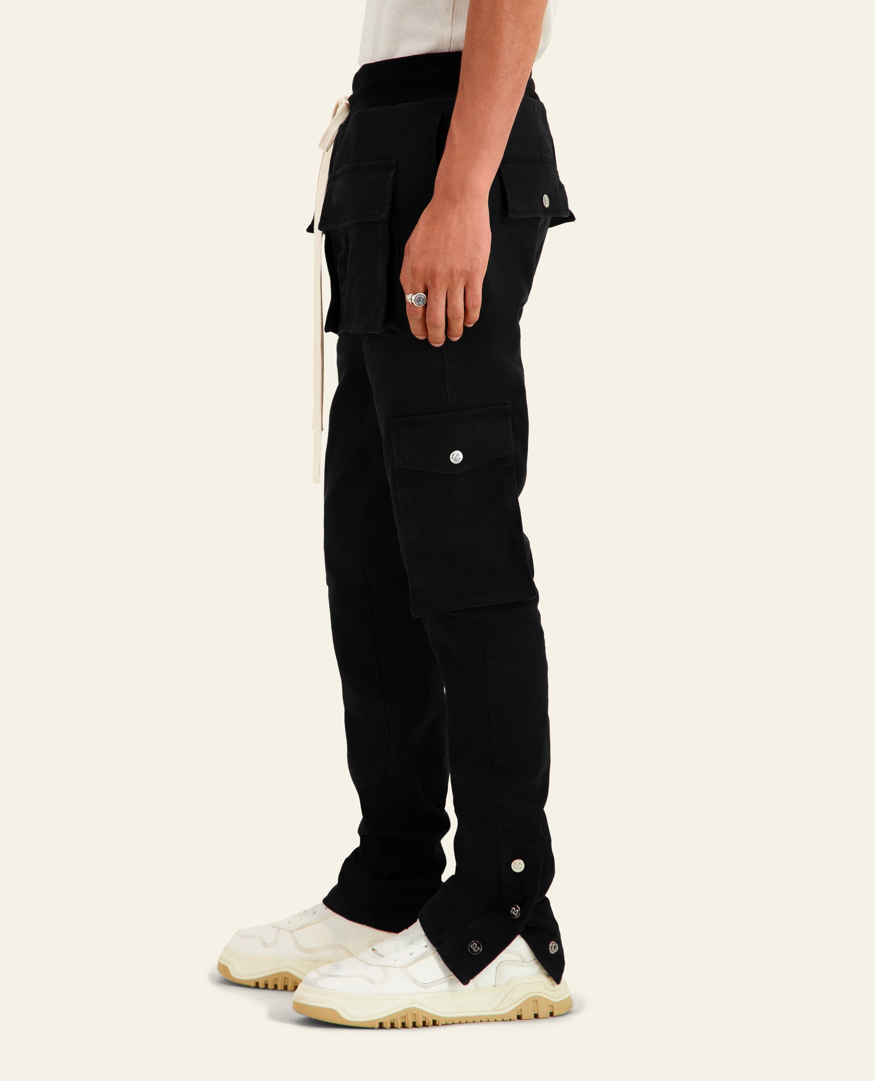 FP CARGO PANTS - BLACK